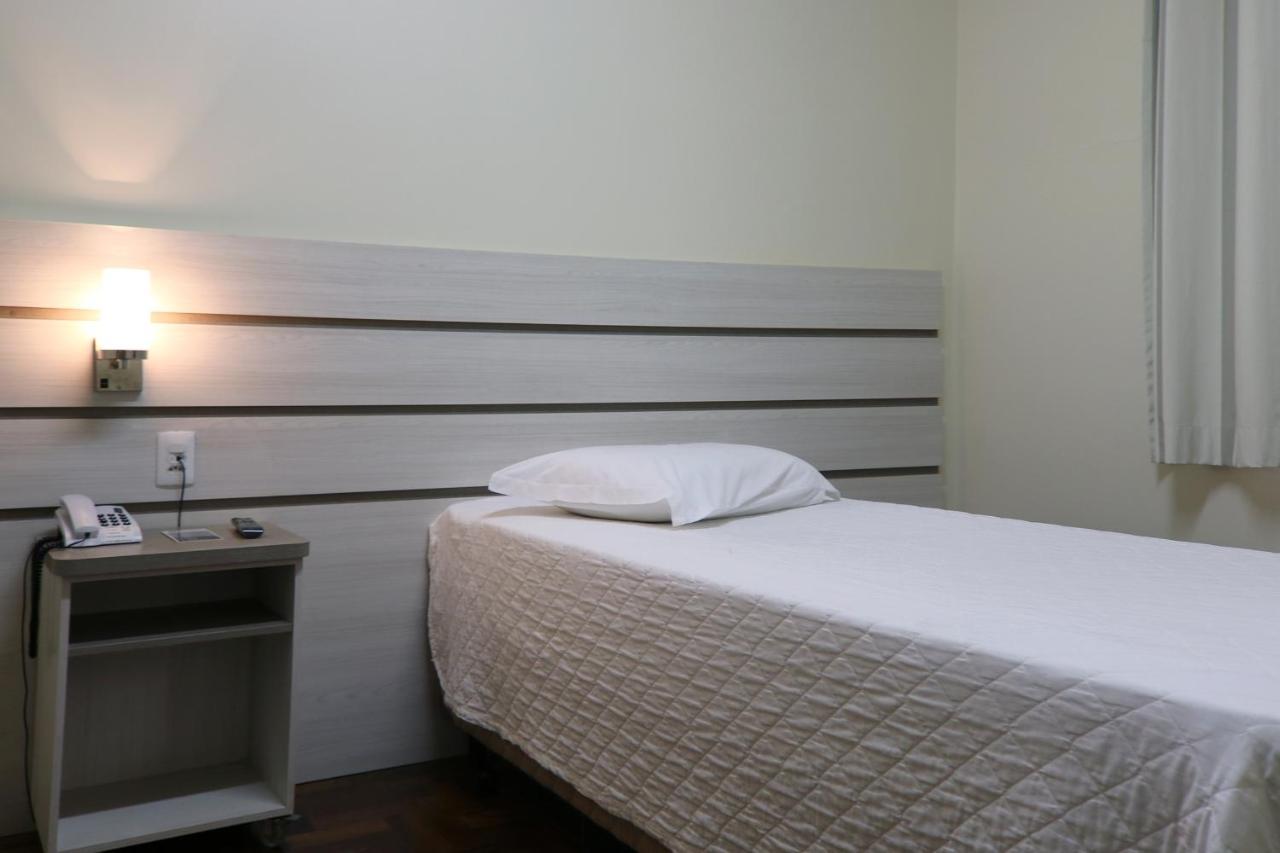 Tri Hotel Xanxerê エクステリア 写真